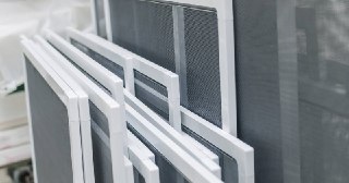 Москитные сетки на пластиковые окна Азнакаево купить по цене от 954 руб.